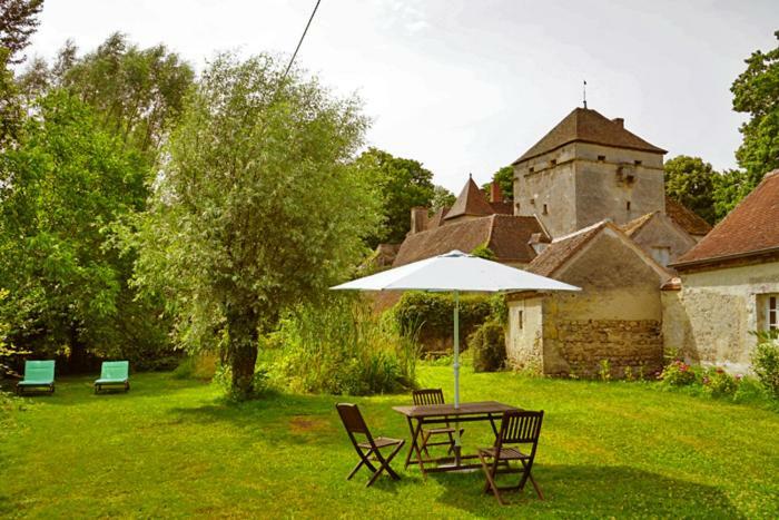 Chateau De Vesset Bed and Breakfast Tréteau Exterior foto